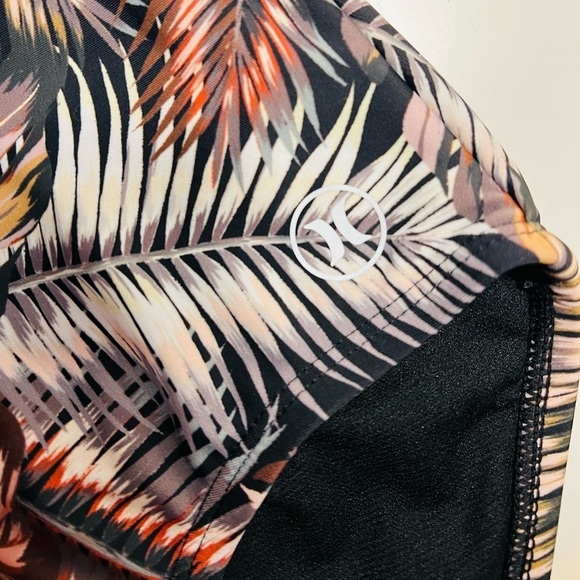 Hurley | One Piece Palm Tree Print Cross Back Swimsuit Sz XS - Picture 8 of 10